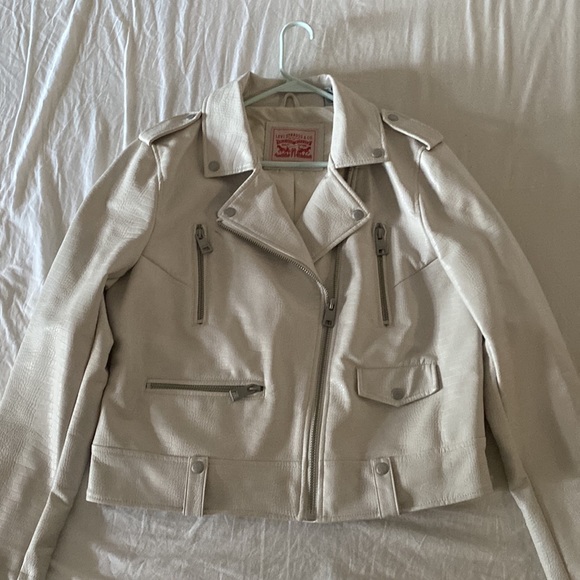 Levi’s White Faux Leather Moto Jacket - Picture 2 of 4